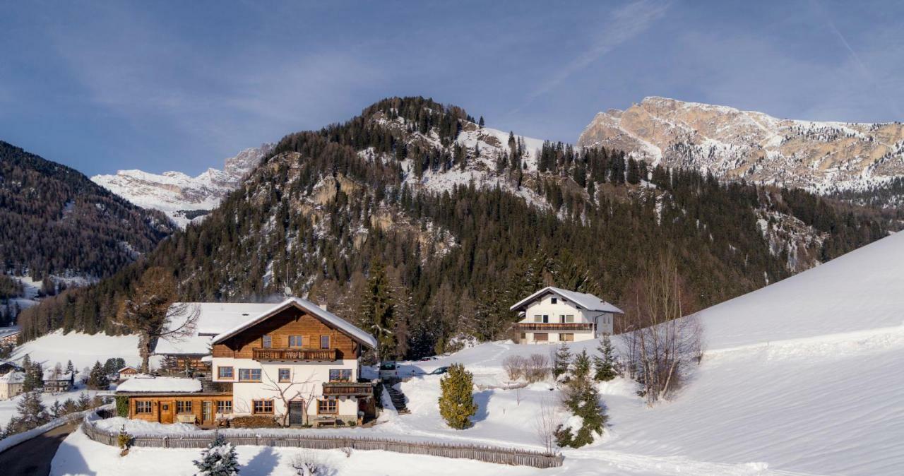 Villa Al Bosco Selva di Val Gardena Luaran gambar