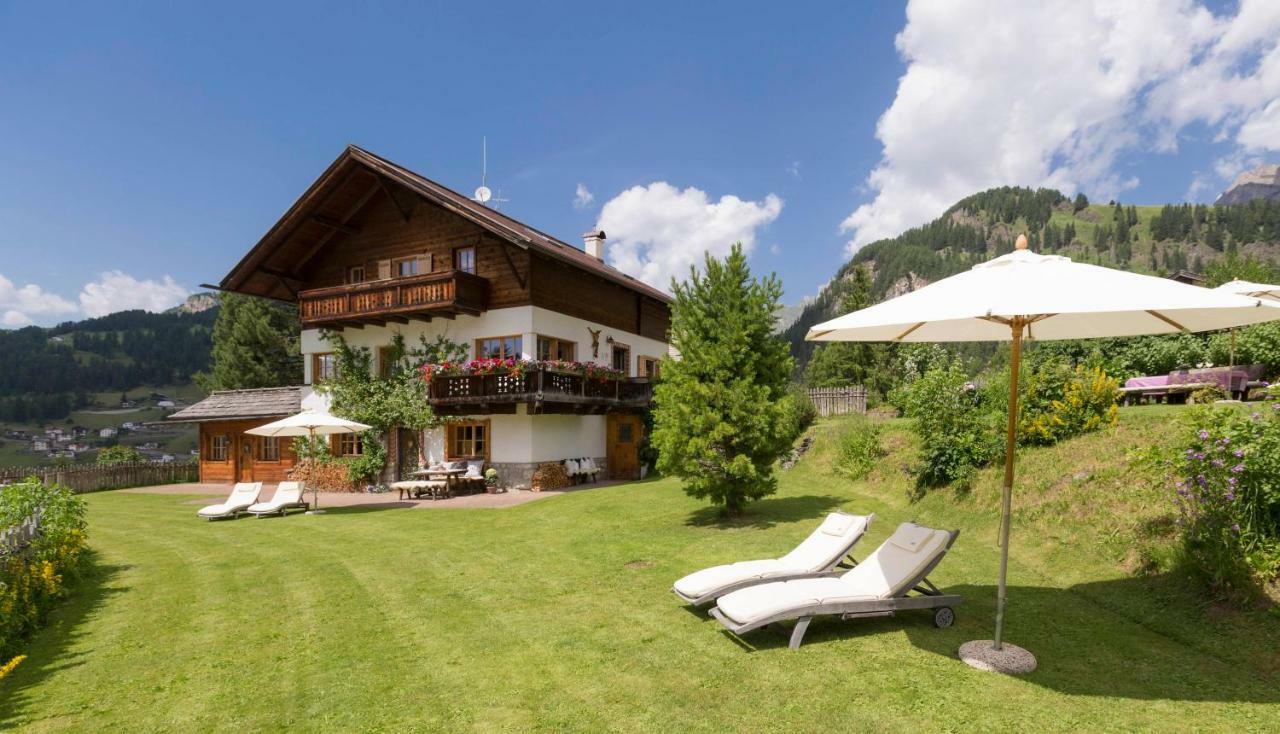 Villa Al Bosco Selva di Val Gardena Luaran gambar
